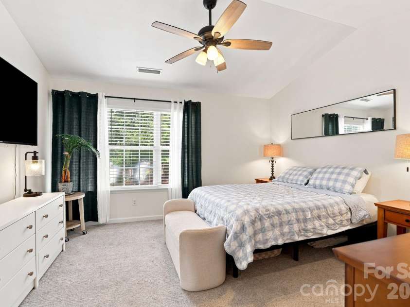 229 Primrose Walk, Fort Mill, SC 29715.  MLS# CAR4419579, YatesRealty ID 48753. Primary bedroom
