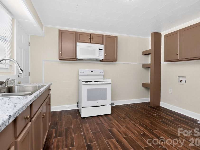 1142 Eisenhower Road, Rock Hill, SC 29730.  MLS# CAR4419721, YatesRealty ID 48754. 