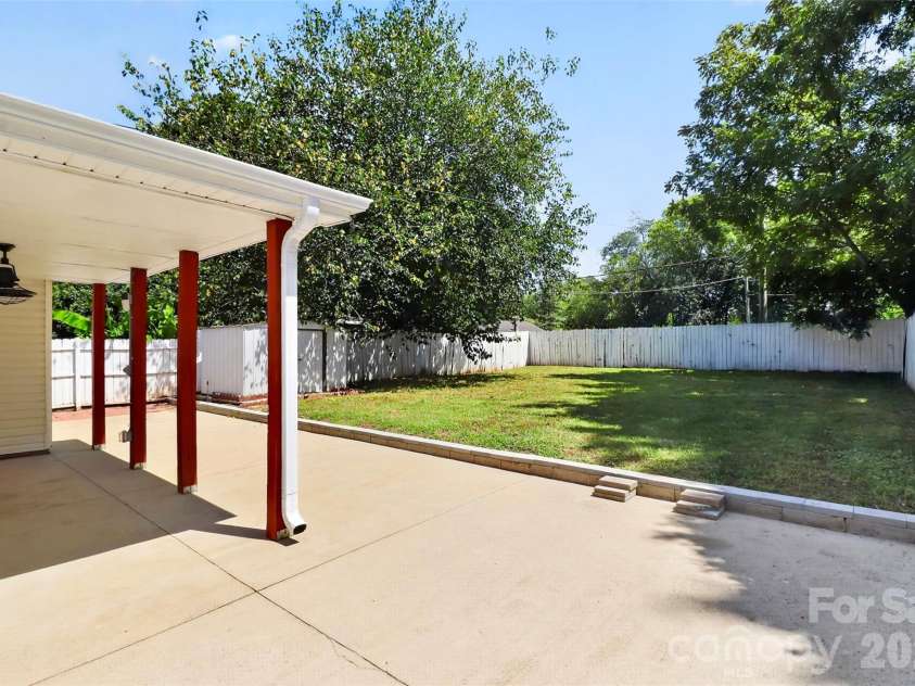 1142 Eisenhower Road, Rock Hill, SC 29730.  MLS# CAR4419721, YatesRealty ID 48754. 