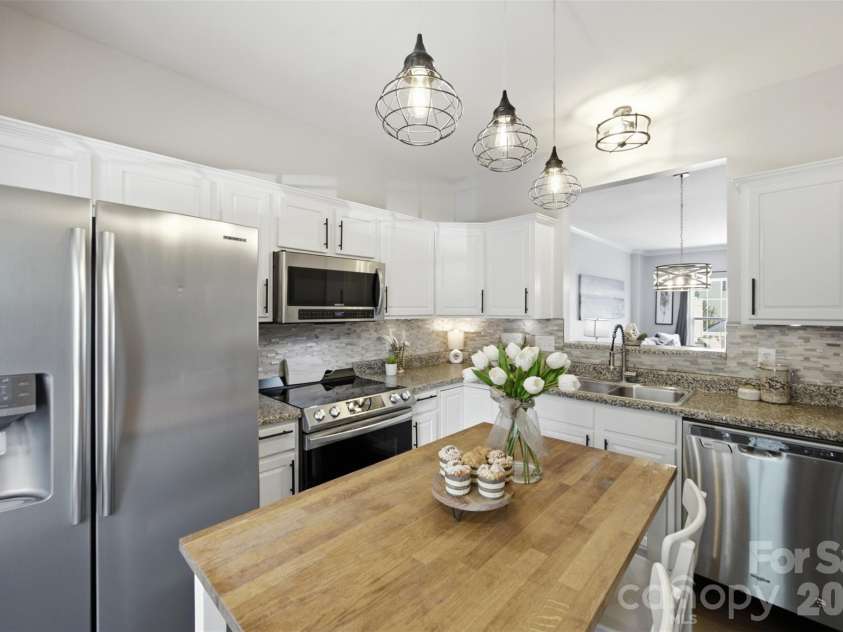 12801 Bullock Greenway Boulevard, Charlotte, NC 28277.  MLS# CAR4419411, YatesRealty ID 48756. 