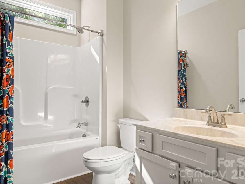206 Harbor Watch Drive, Statesville, NC 28677.  MLS# CAR4419610, YatesRealty ID 48757. Full Bath