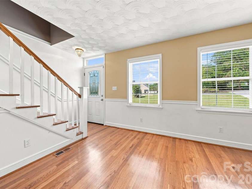 4948 Betty Drive, Hickory, NC 28601.  MLS# CAR4419644, YatesRealty ID 48758. 