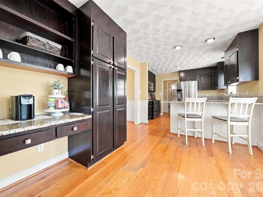4948 Betty Drive, Hickory, NC 28601.  MLS# CAR4419644, YatesRealty ID 48758. 