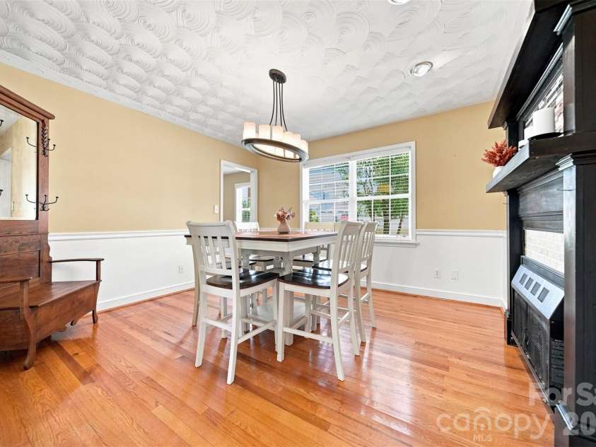 4948 Betty Drive, Hickory, NC 28601.  MLS# CAR4419644, YatesRealty ID 48758. 
