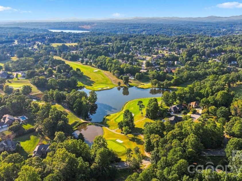 4948 Betty Drive, Hickory, NC 28601.  MLS# CAR4419644, YatesRealty ID 48758. 