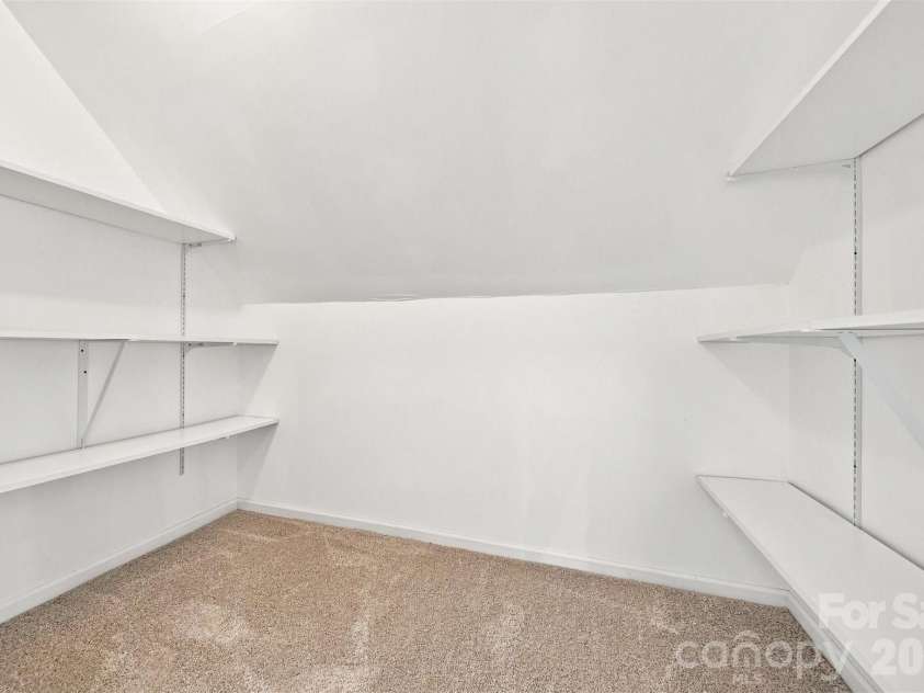 4948 Betty Drive, Hickory, NC 28601.  MLS# CAR4419644, YatesRealty ID 48758. Large walk in closet on 2nd