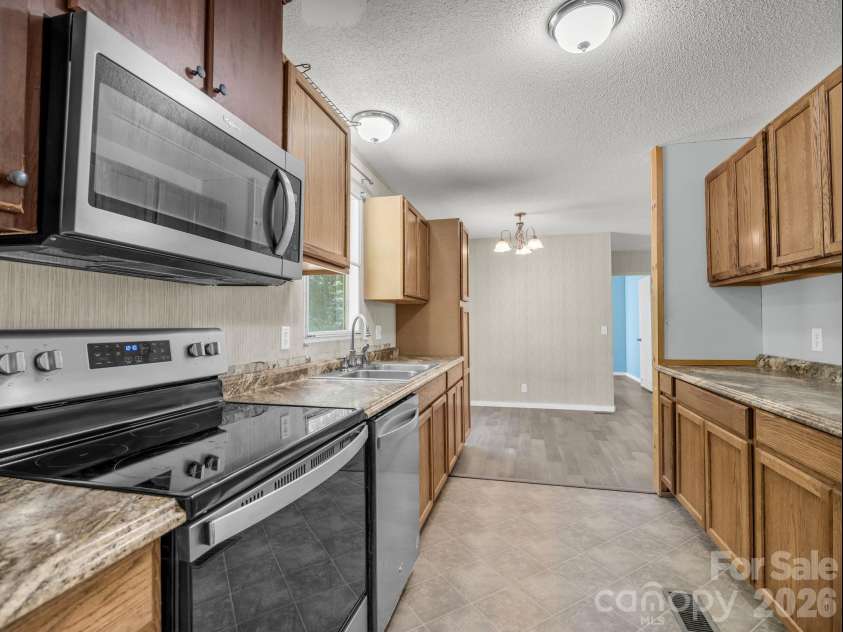 557 Sutton Mountain Ridge, Pisgah Forest, NC 28768.  MLS# CAR4419858, YatesRealty ID 48759. 