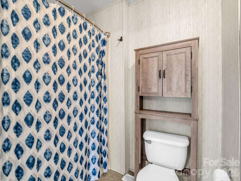 557 Sutton Mountain Ridge, Pisgah Forest, NC 28768.  MLS# CAR4419858, YatesRealty ID 48759. 
