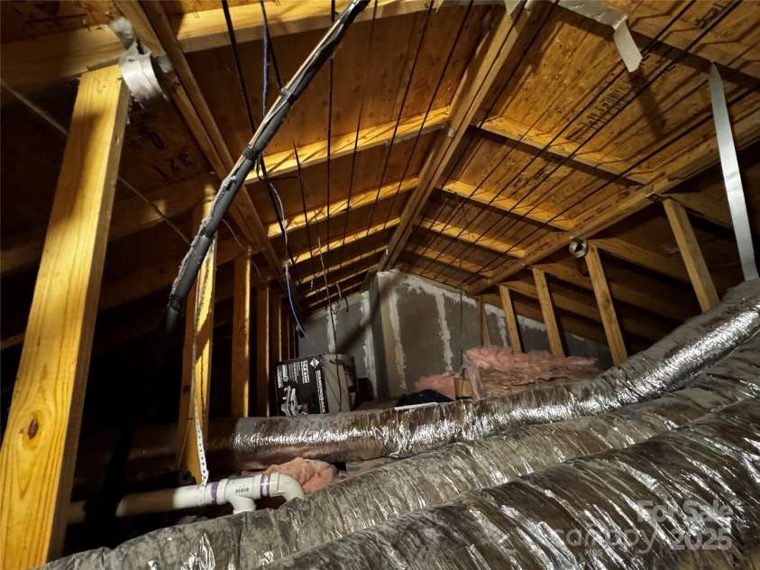 237 Camelot Drive, Waynesville, NC 28786.  MLS# CAR4317784, YatesRealty ID 4876. 