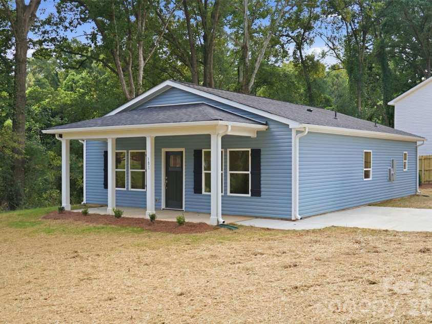 101 Swink Street, Concord, NC 28027.  MLS# CAR4420654, YatesRealty ID 48760. Welcome!