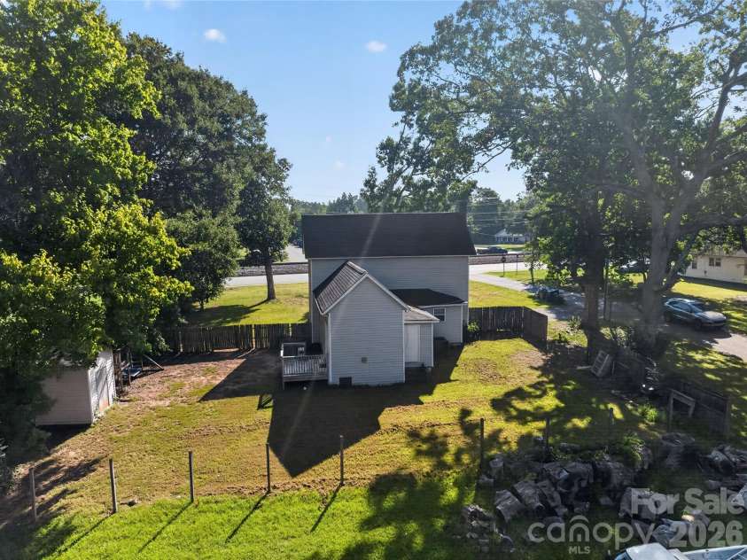 659 Main Street, Stanley, NC 28164.  MLS# CAR4419648, YatesRealty ID 48762. 