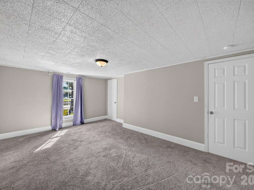 659 Main Street, Stanley, NC 28164.  MLS# CAR4419648, YatesRealty ID 48762. 