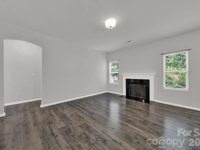 5121 Saddleback Drive, Mount Holly, NC 28120.  MLS# CAR4421137, YatesRealty ID 48763. 