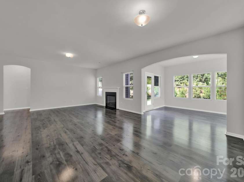 5121 Saddleback Drive, Mount Holly, NC 28120.  MLS# CAR4421137, YatesRealty ID 48763. 