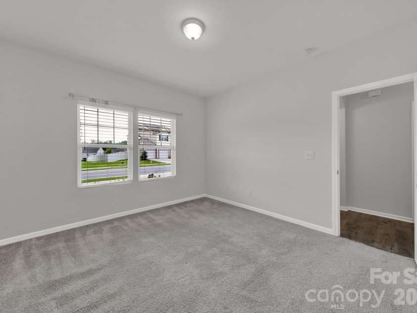 5121 Saddleback Drive, Mount Holly, NC 28120.  MLS# CAR4421137, YatesRealty ID 48763. 