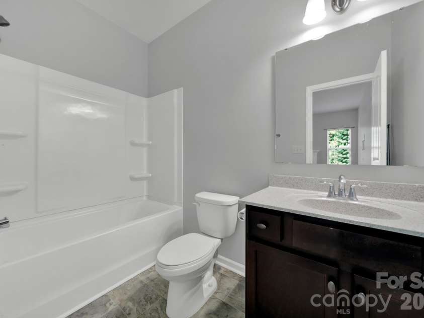 5121 Saddleback Drive, Mount Holly, NC 28120.  MLS# CAR4421137, YatesRealty ID 48763. 