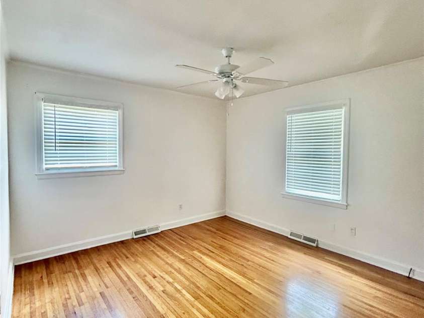 2255 Falmouth Road, Charlotte, NC 28205.  MLS# CAR4421108, YatesRealty ID 48764. 