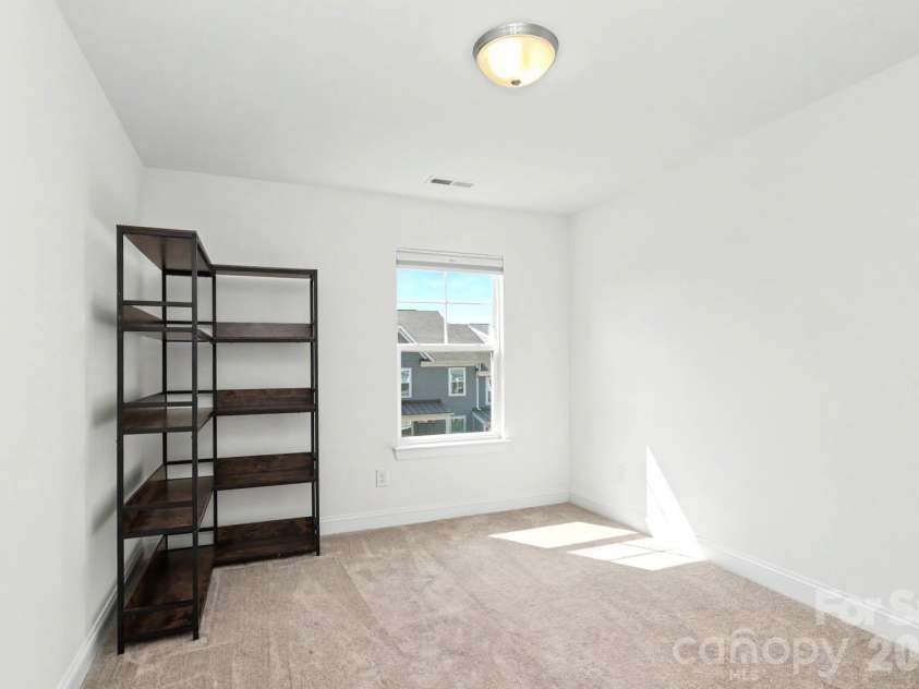 10307 Glenmere Creek Circle, Charlotte, NC 28262.  MLS# CAR4420962, YatesRealty ID 48765. Third floor guest room
