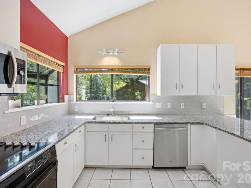 13432 Windward Cove, Charlotte, NC 28278.  MLS# CAR4419903, YatesRealty ID 48766. 