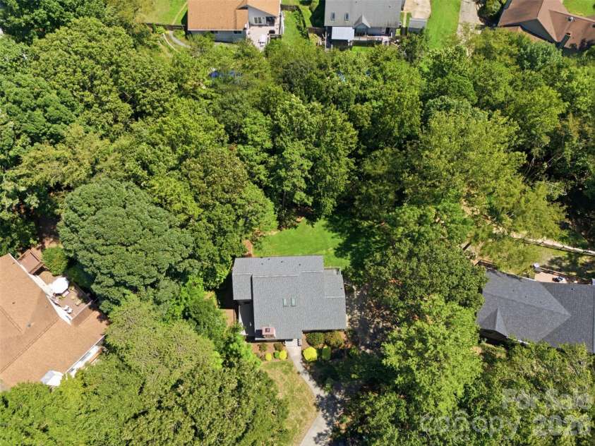 13432 Windward Cove, Charlotte, NC 28278.  MLS# CAR4419903, YatesRealty ID 48766. 