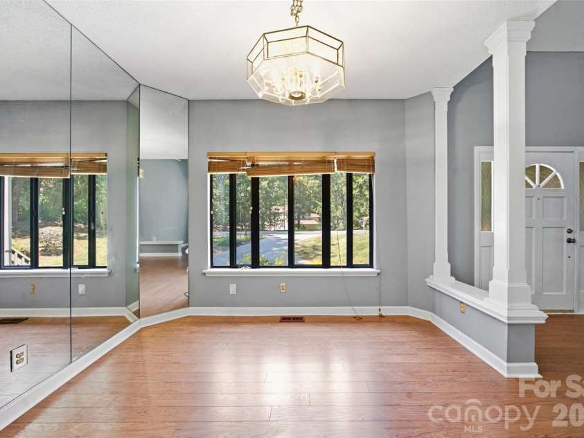 13432 Windward Cove, Charlotte, NC 28278.  MLS# CAR4419903, YatesRealty ID 48766. Formal Dining Room