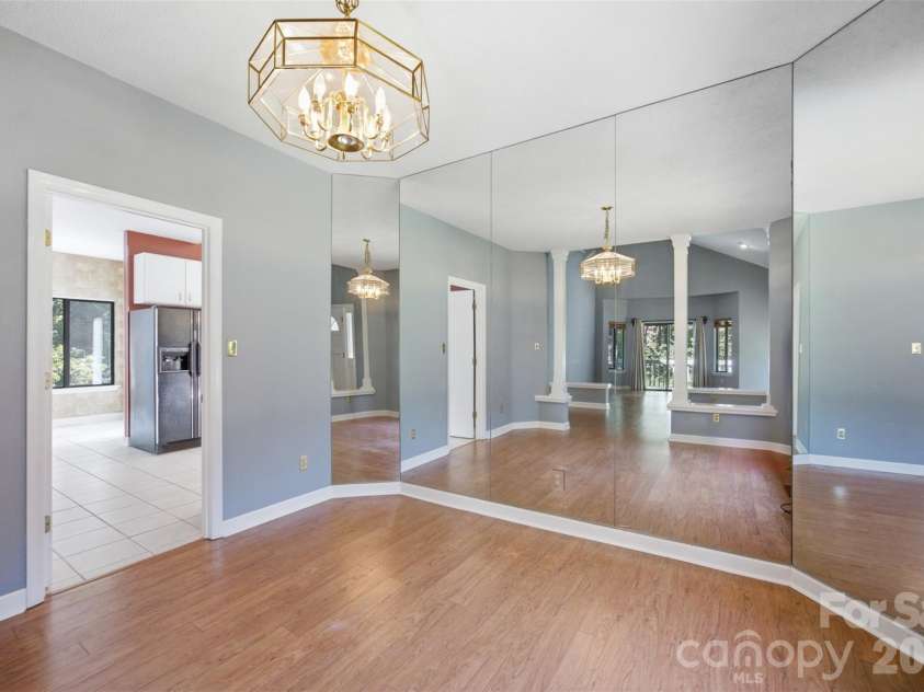 13432 Windward Cove, Charlotte, NC 28278.  MLS# CAR4419903, YatesRealty ID 48766. Formal Dining Room