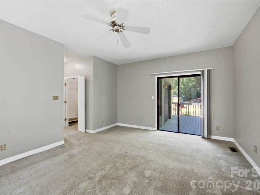 13432 Windward Cove, Charlotte, NC 28278.  MLS# CAR4419903, YatesRealty ID 48766. Primary Bedroom Main Level
