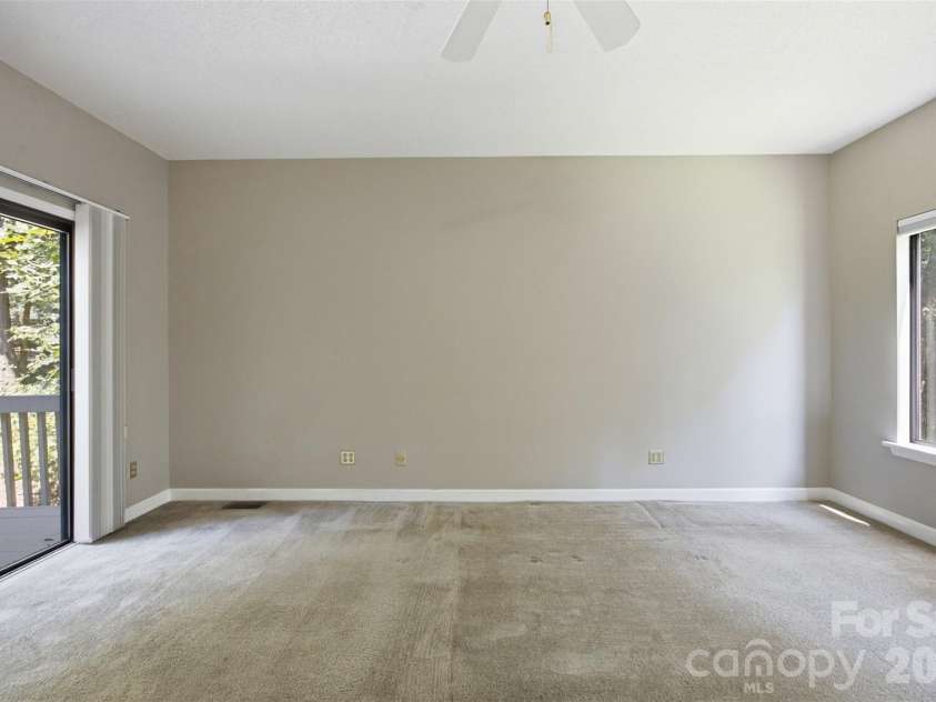 13432 Windward Cove, Charlotte, NC 28278.  MLS# CAR4419903, YatesRealty ID 48766. Primary Bedroom Main Level