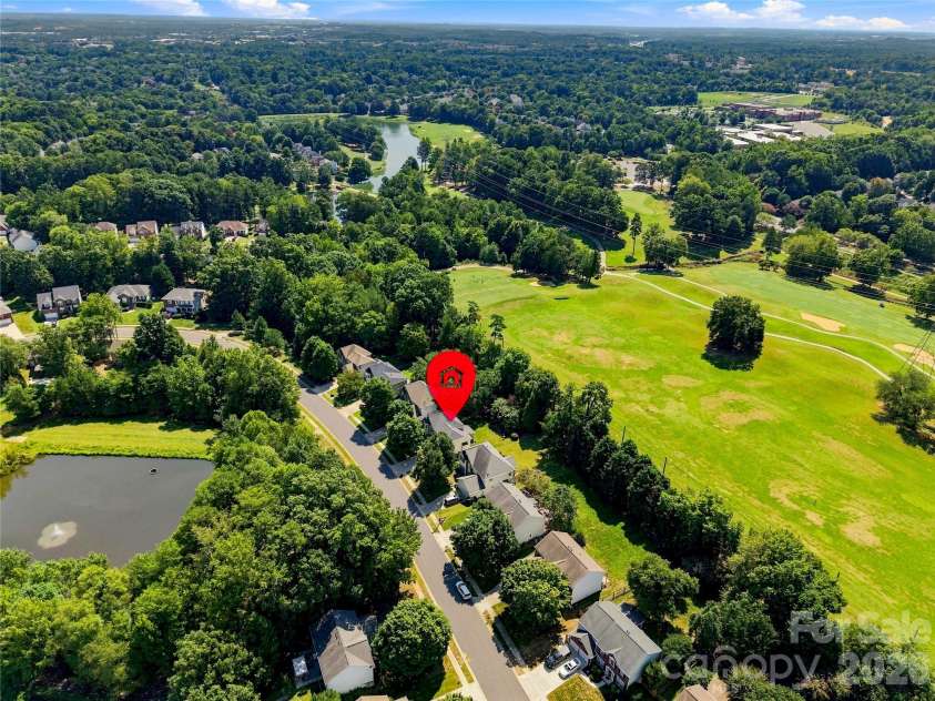 5477 Cambridge Bay Drive, Charlotte, NC 28269.  MLS# CAR4419836, YatesRealty ID 48767. 