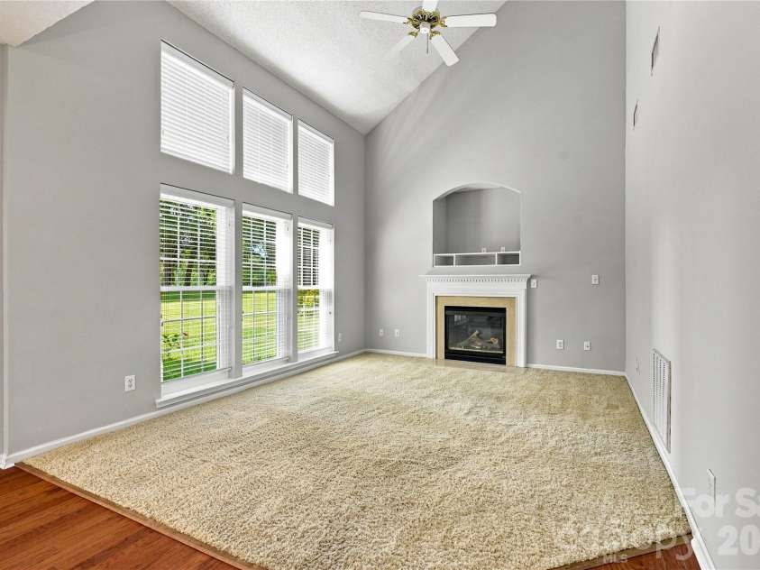5477 Cambridge Bay Drive, Charlotte, NC 28269.  MLS# CAR4419836, YatesRealty ID 48767. 