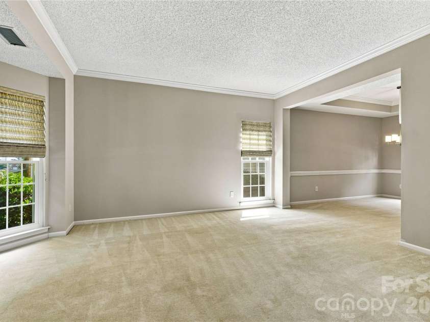 5477 Cambridge Bay Drive, Charlotte, NC 28269.  MLS# CAR4419836, YatesRealty ID 48767. 