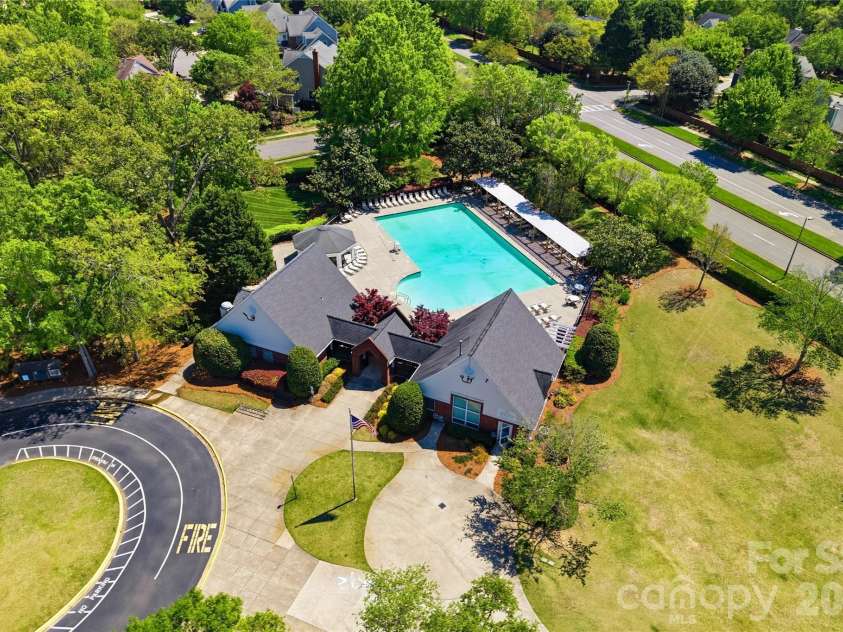 5477 Cambridge Bay Drive, Charlotte, NC 28269.  MLS# CAR4419836, YatesRealty ID 48767. 