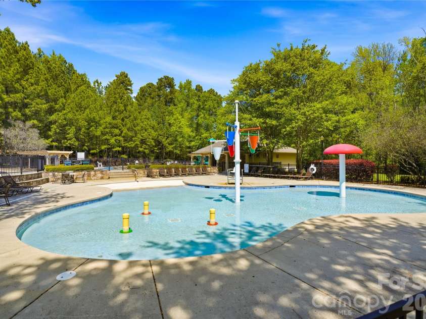 5477 Cambridge Bay Drive, Charlotte, NC 28269.  MLS# CAR4419836, YatesRealty ID 48767. 