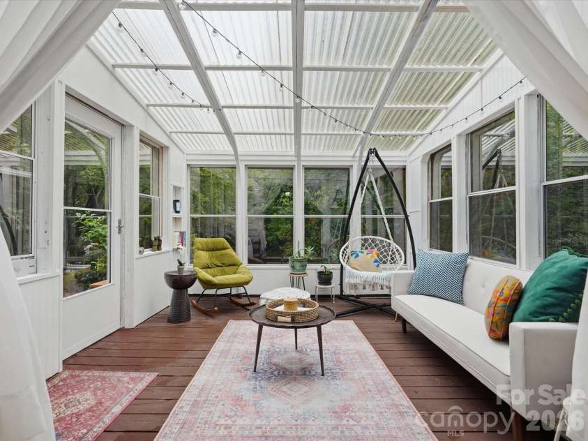 2709 Stockwood Drive, Gastonia, NC 28056.  MLS# CAR4417564, YatesRealty ID 48768. Sunroom