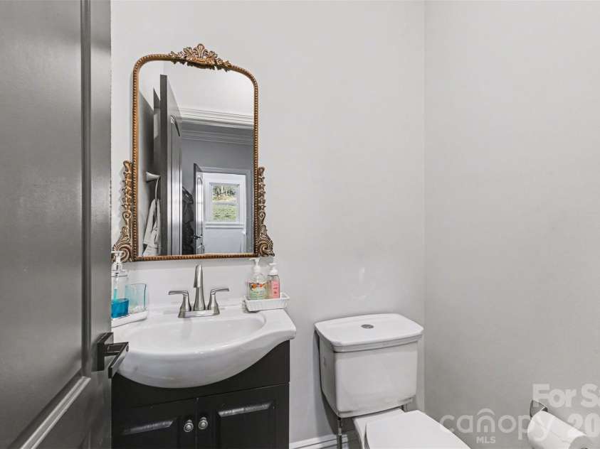 15200 August Lane, Charlotte, NC 28227.  MLS# CAR4350739, YatesRealty ID 4877. 
