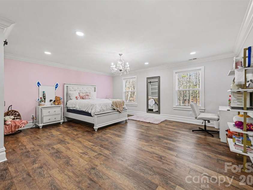 15200 August Lane, Charlotte, NC 28227.  MLS# CAR4350739, YatesRealty ID 4877. 