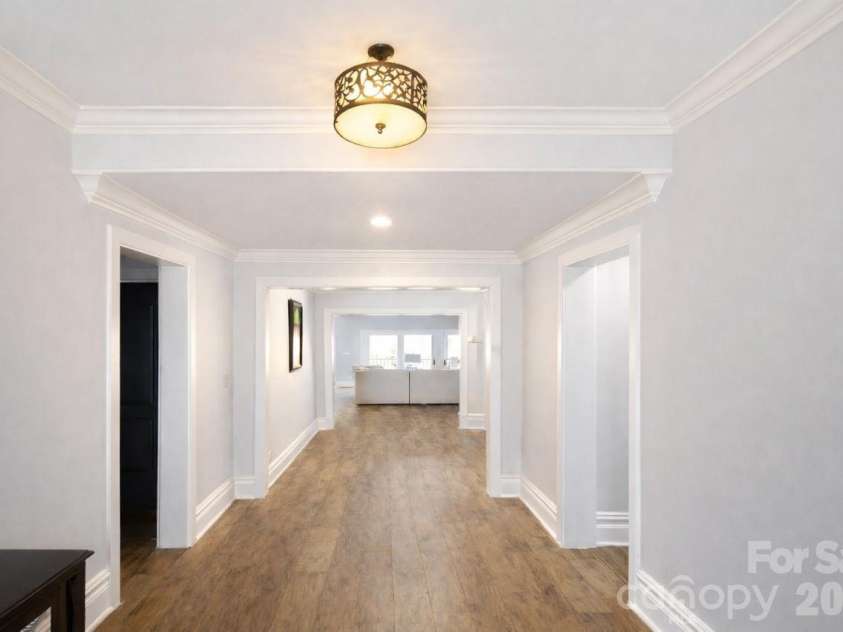 15200 August Lane, Charlotte, NC 28227.  MLS# CAR4350739, YatesRealty ID 4877. 