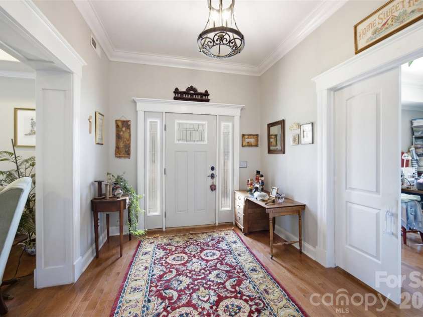 211 Jefferson Street, York, SC 29745.  MLS# CAR4419991, YatesRealty ID 48770. 
