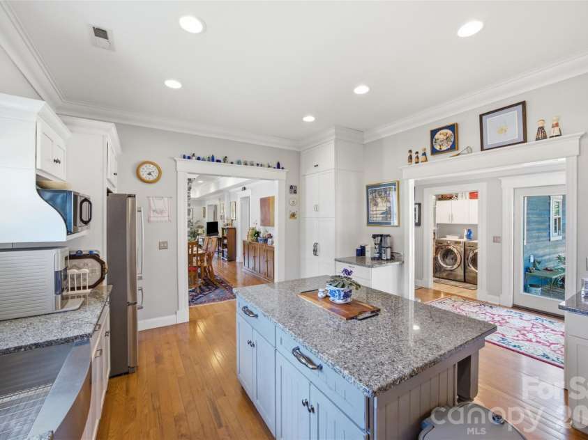 211 Jefferson Street, York, SC 29745.  MLS# CAR4419991, YatesRealty ID 48770. 