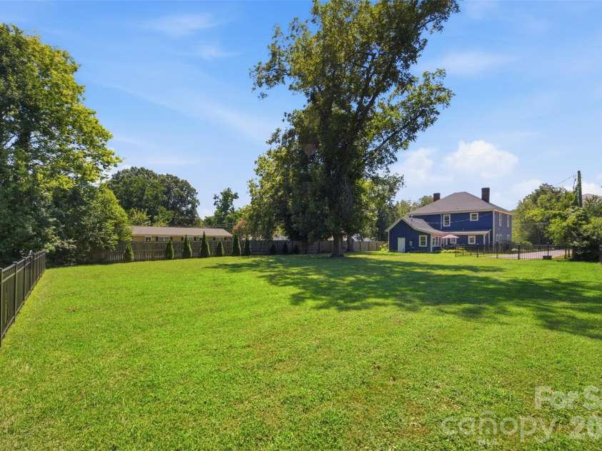 211 Jefferson Street, York, SC 29745.  MLS# CAR4419991, YatesRealty ID 48770. 