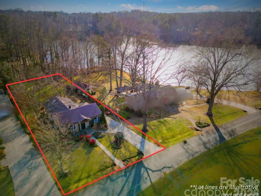 21034 Cornelius Street, Cornelius, NC 28031.  MLS# CAR4410625, YatesRealty ID 48772. Lot lines are illustrative