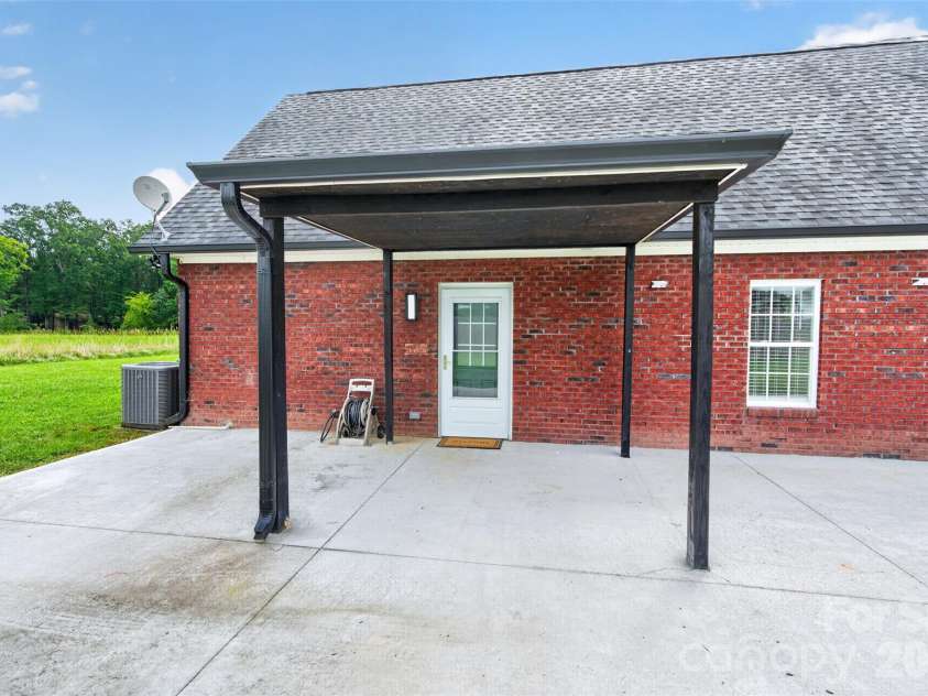 901 Hasty Road, Marshville, NC 28103.  MLS# CAR4418838, YatesRealty ID 48775. 