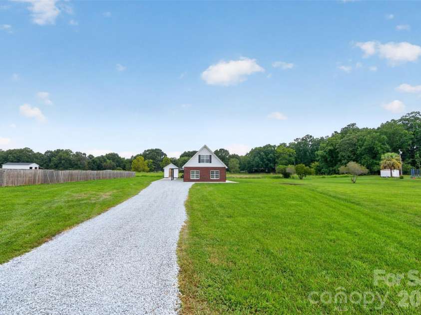 901 Hasty Road, Marshville, NC 28103.  MLS# CAR4418838, YatesRealty ID 48775. 
