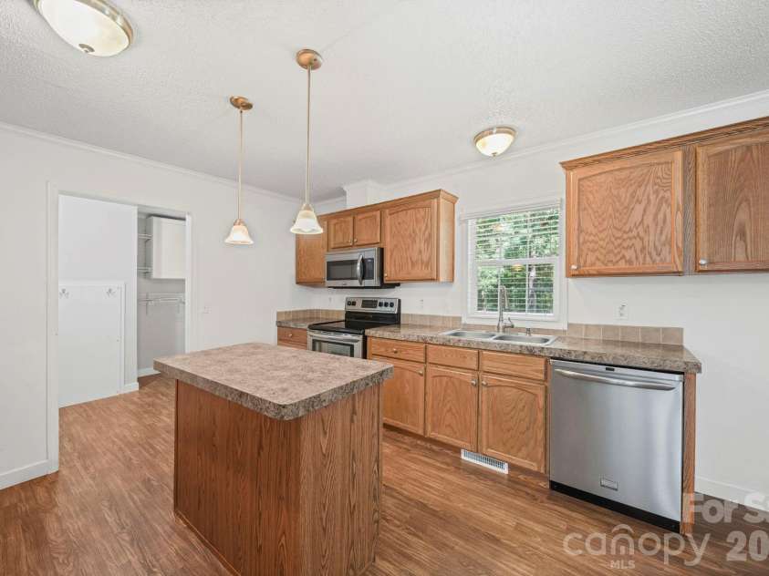 2006 Waxhaw Highway, Monroe, NC 28112.  MLS# CAR4419385, YatesRealty ID 48777. 