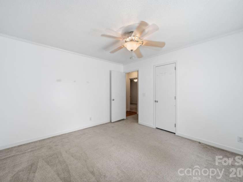 2006 Waxhaw Highway, Monroe, NC 28112.  MLS# CAR4419385, YatesRealty ID 48777. Bed 4