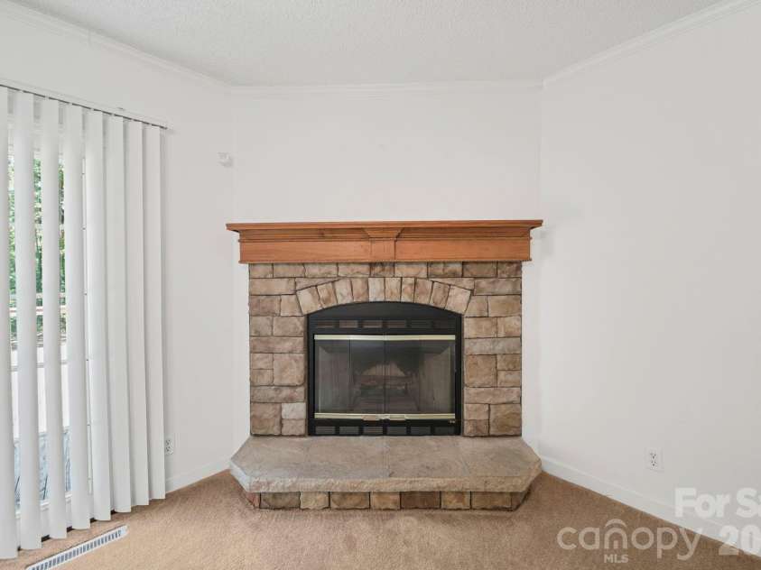 2006 Waxhaw Highway, Monroe, NC 28112.  MLS# CAR4419385, YatesRealty ID 48777. Gas foreplace