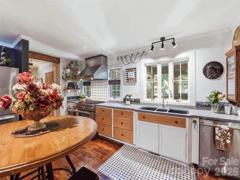 379 Holston Village Road, Waynesville, NC 28786.  MLS# CAR4419327, YatesRealty ID 48778. 