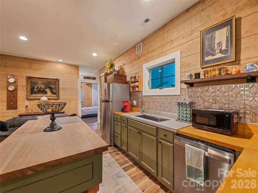 379 Holston Village Road, Waynesville, NC 28786.  MLS# CAR4419327, YatesRealty ID 48778. 