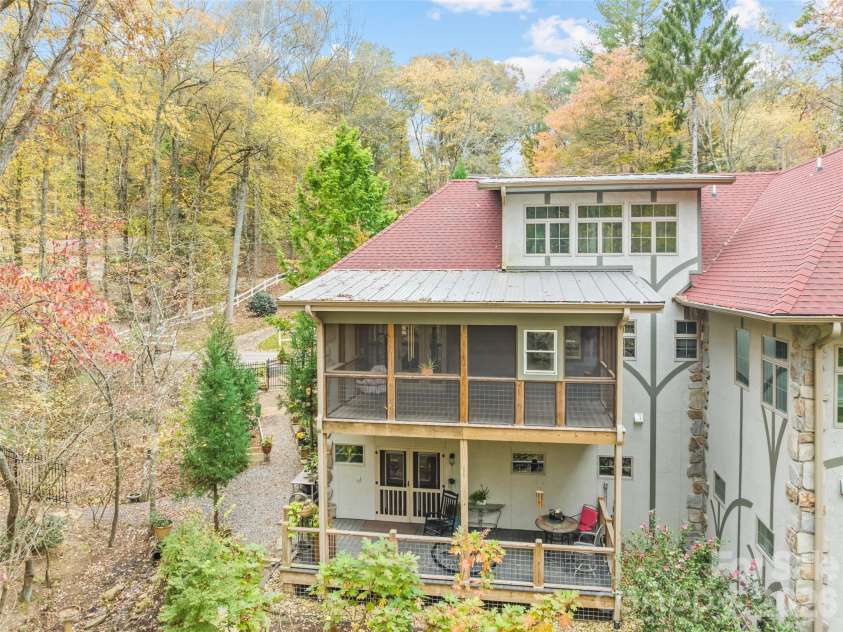 379 Holston Village Road, Waynesville, NC 28786.  MLS# CAR4419327, YatesRealty ID 48778. 