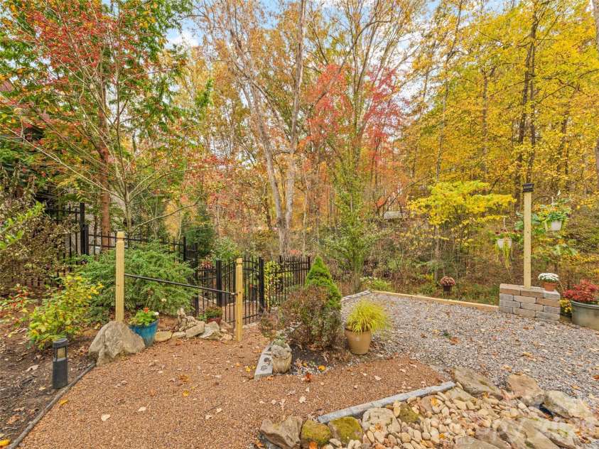 379 Holston Village Road, Waynesville, NC 28786.  MLS# CAR4419327, YatesRealty ID 48778. 